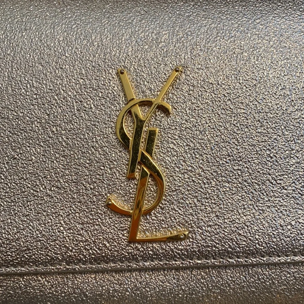 Priced to sell! Saint Laurent Monogram YSL Medium Grain de Poudre Chain Bag. - Picture 2 of 9